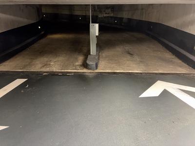 Parking / Garage - 12 m²