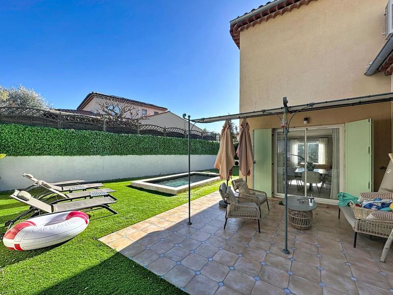 Maison - 153 m² - 5 pièces