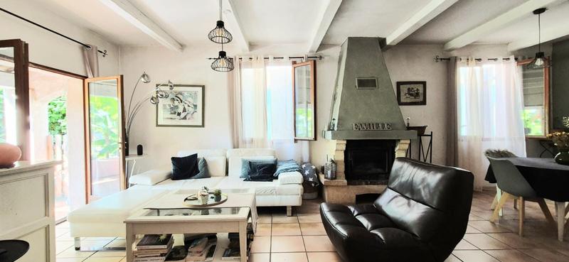 Maison - 84 m² - 5 pièces