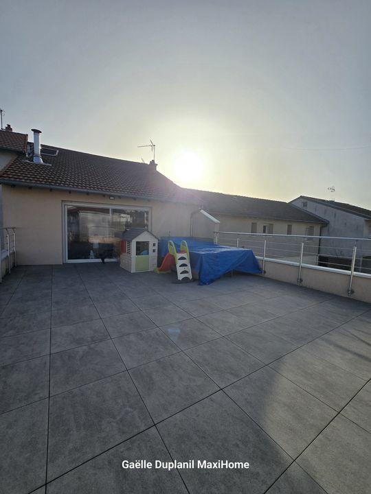 Maison - 143 m² - 5 pièces