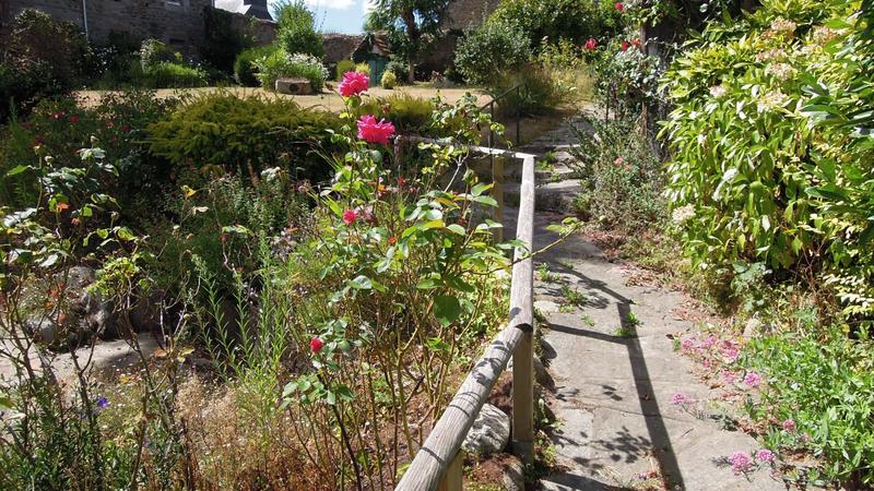 Maison - 256 m² - 10 pièces