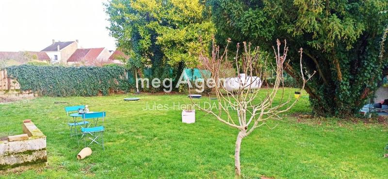 Maison - 180 m² - 7 pièces