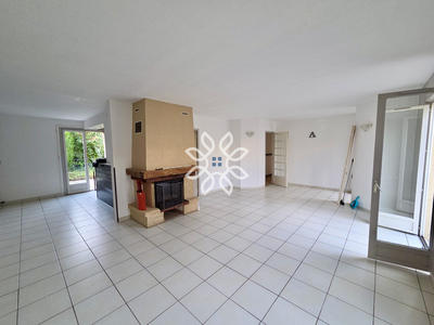 Maison - 123 m² - 6 pièces