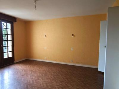 Maison - 111 m² - 5 pièces