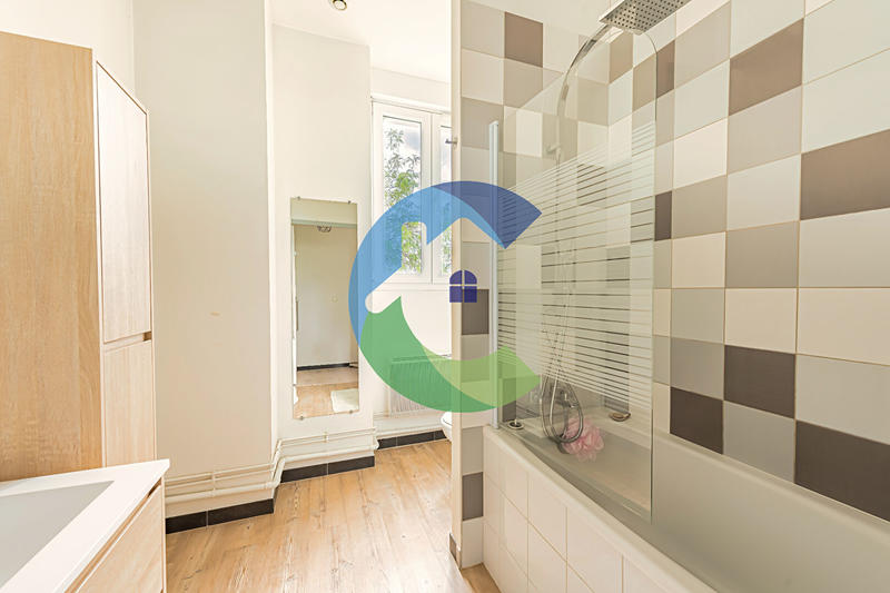 Appartement - 79 m² - 4 pièces