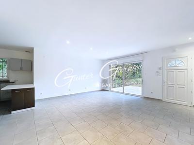 Maison - 92 m² - 4 pièces