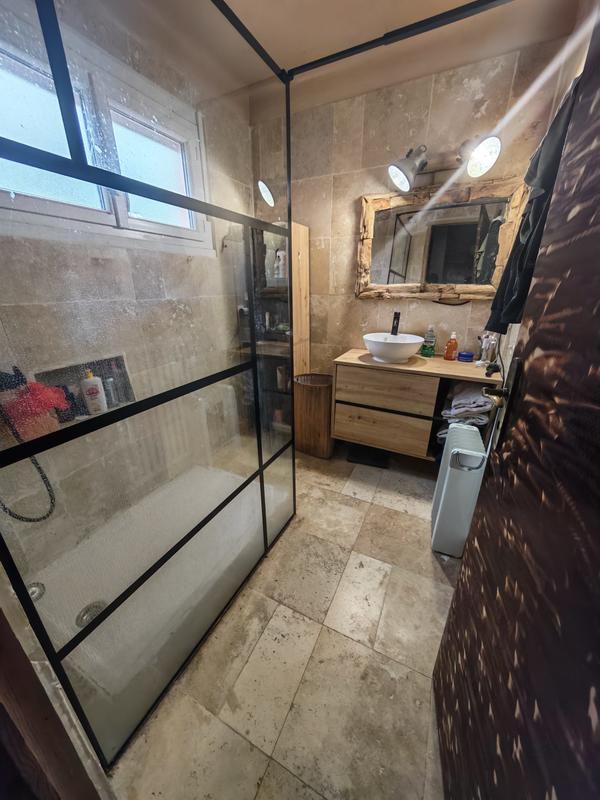 Maison traditionnelle - 210 m² - 5 pièces