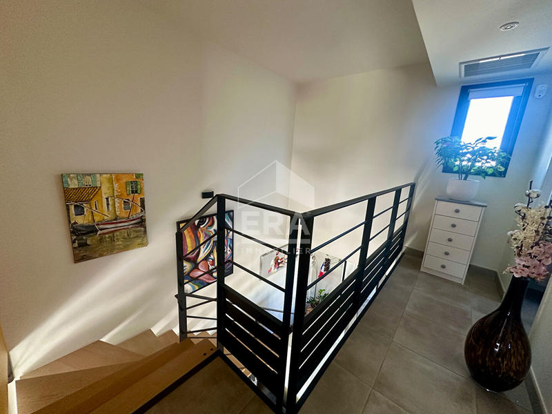 Maison - 98 m² - 5 pièces