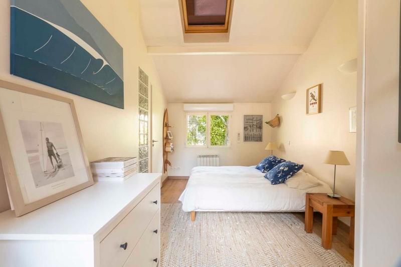 Villa - 180 m² - 6 pièces