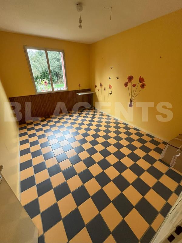 Maison - 172 m² - 9 pièces