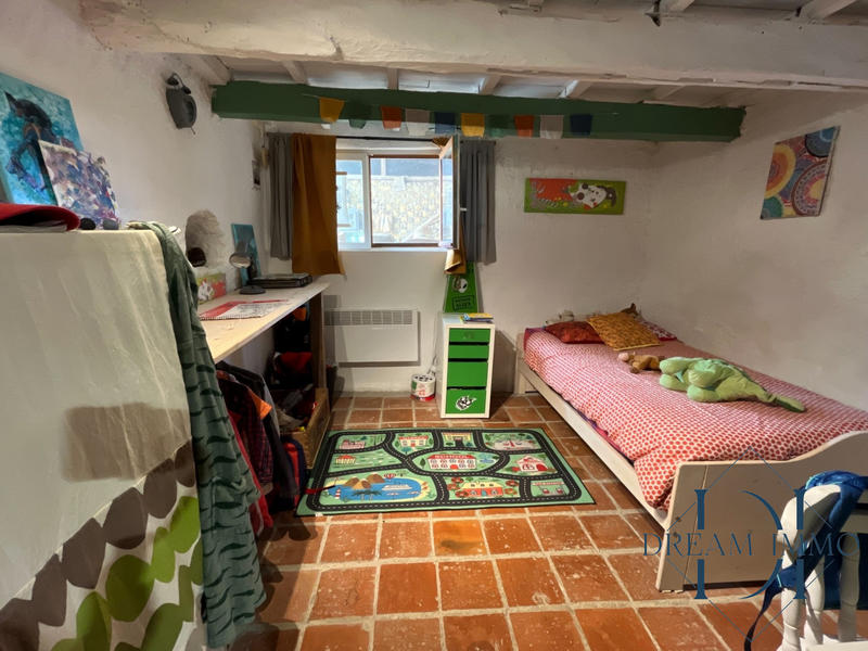 Maison - 259 m² - 8 pièces