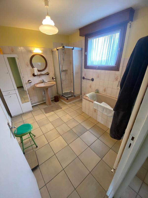 Maison - 90 m² - 3 pièces