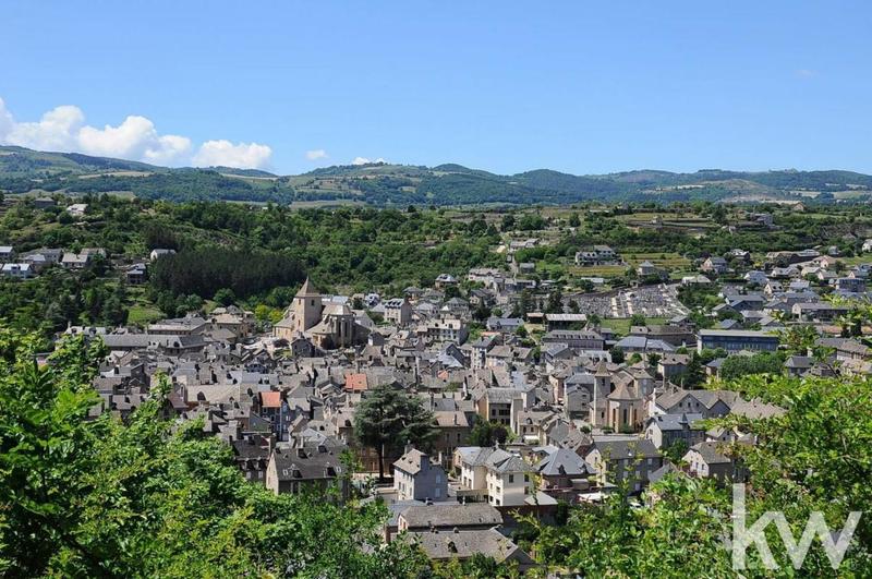 Maison - 140 m² - 4 pièces