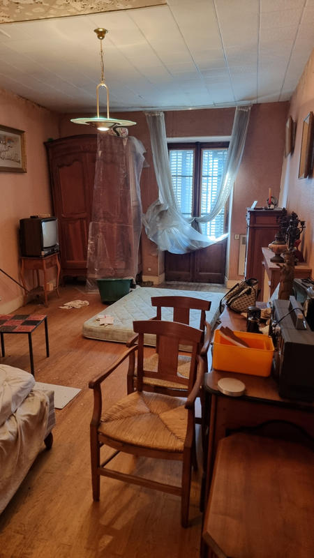 Maison de village - 250 m² - 10 pièces