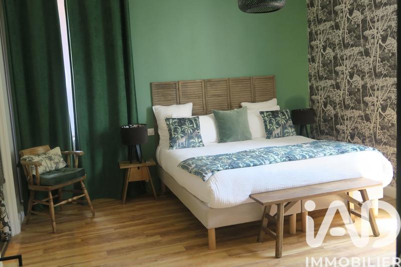 Maison de maîtres - 431 m² - 15 pièces