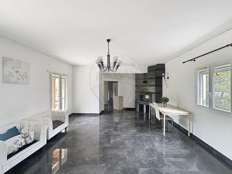 Maison - 145 m² - 6 pièces