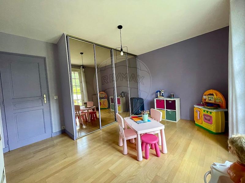 Maison - 138 m² - 7 pièces