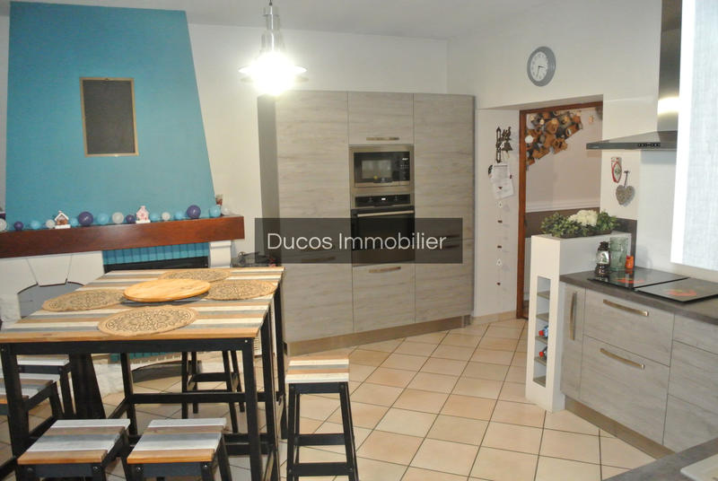 Maison - 365 m² - 8 pièces