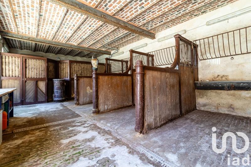 Maison - 655 m² - 14 pièces