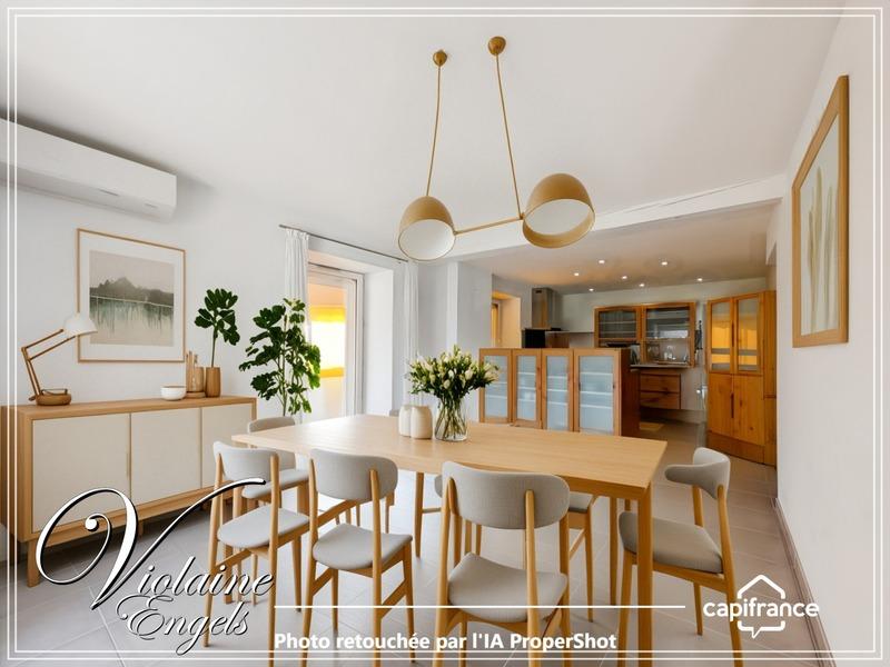 Maison - 184 m² - 9 pièces