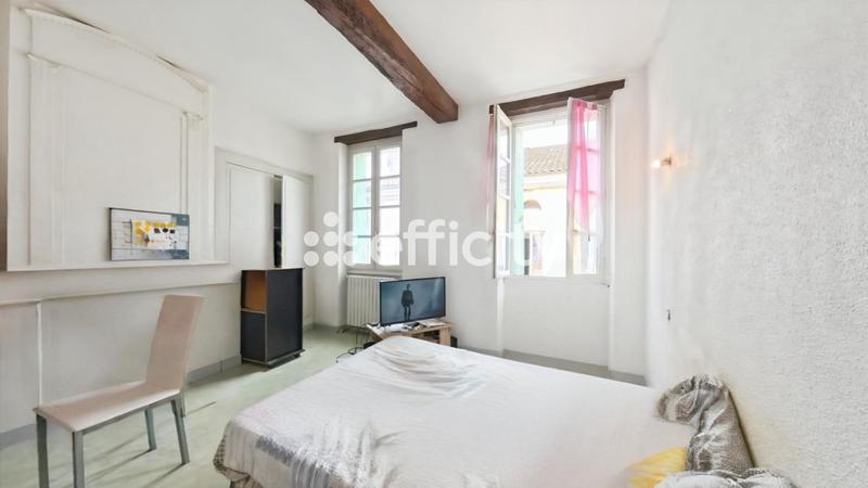 Immeuble - 160 m² - 9 pièces