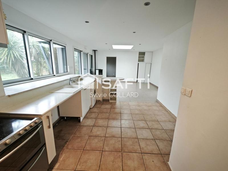 Maison - 94 m² - 5 pièces