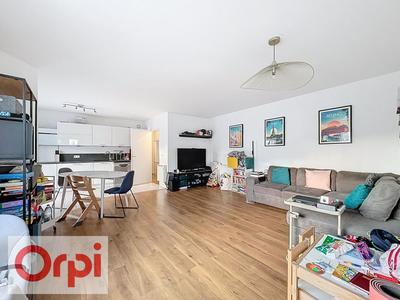 Appartement - 83 m² - 4 pièces