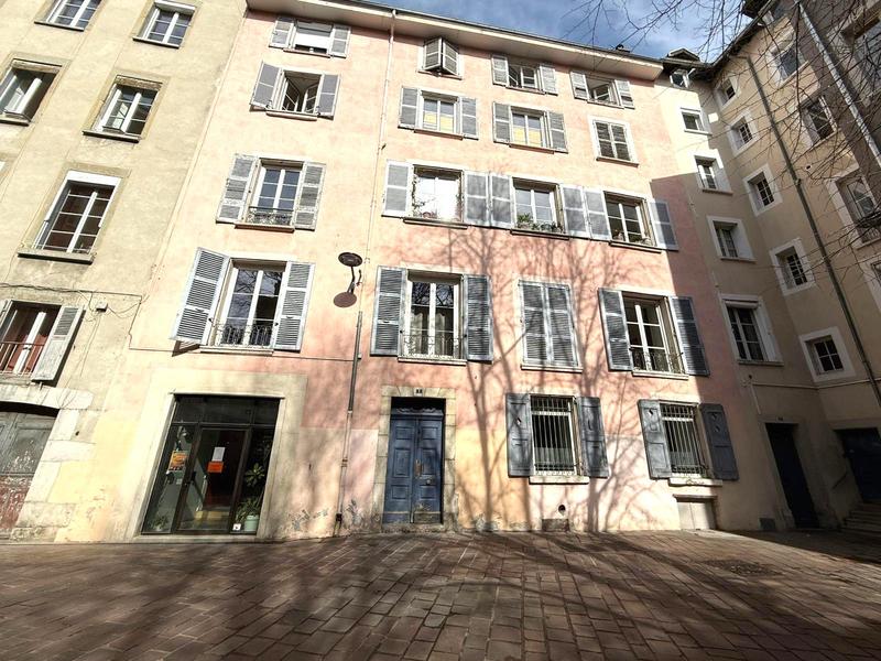 Appartement - 56 m² - 2 pièces