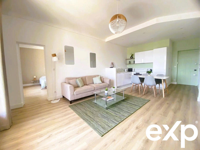 Appartement - 62 m² - 2 pièces