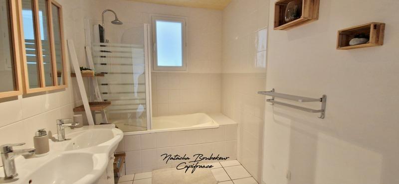 Maison - 143 m² - 6 pièces