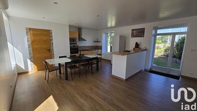 Maison - 160 m² - 8 pièces