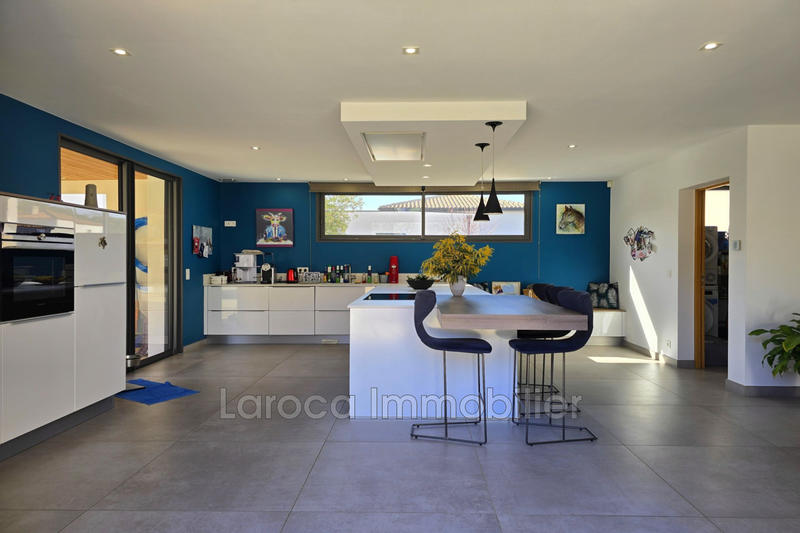 Villa - 280 m² - 5 pièces