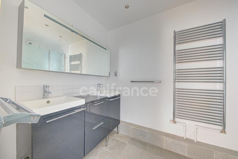 Appartement - 156 m² - 6 pièces