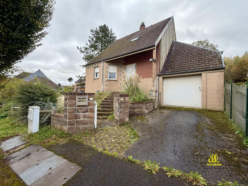 Maison - 90 m² - 5 pièces