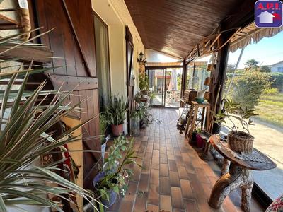 Maison - 96 m² - 6 pièces