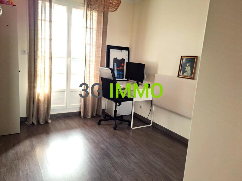 Maison traditionnelle - 173 m² - 6 pièces