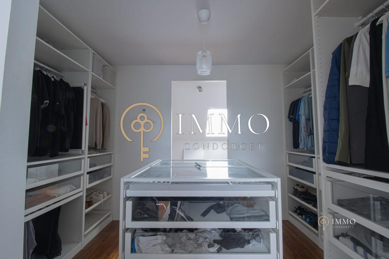 Maison contemporaine - 178 m² - 7 pièces