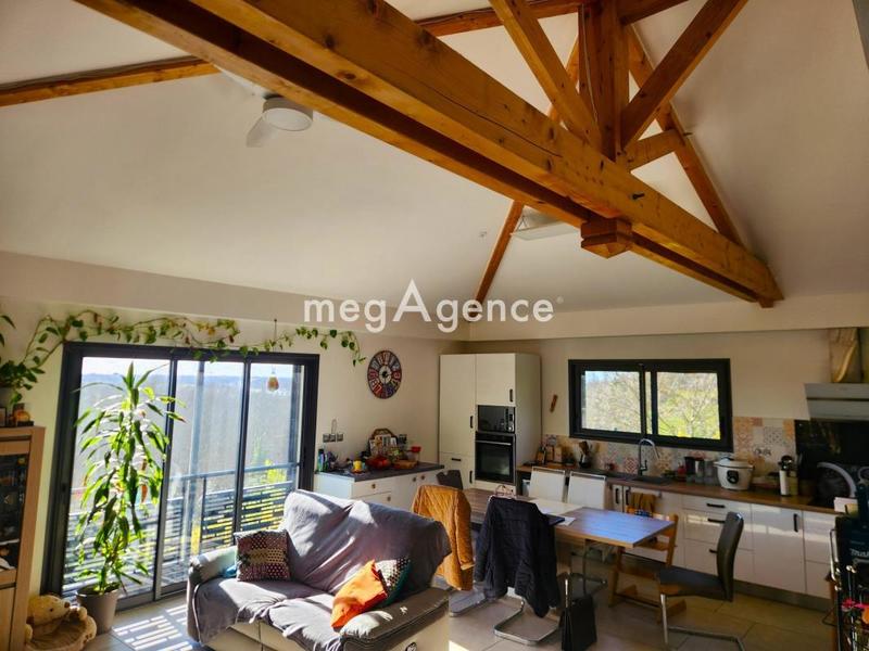 Maison - 134 m² - 5 pièces