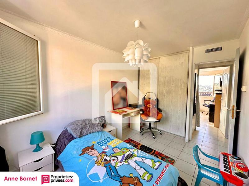 Maison - 97 m² - 5 pièces