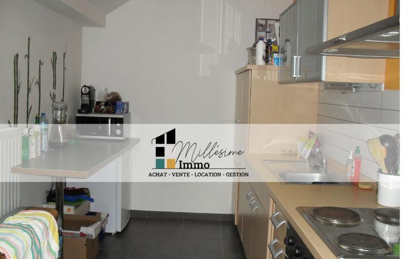 Appartement - 82 m² - 2 pièces