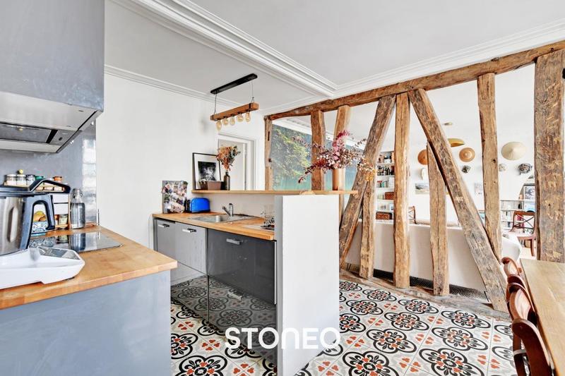 Appartement ancien - 77 m² - 3 pièces