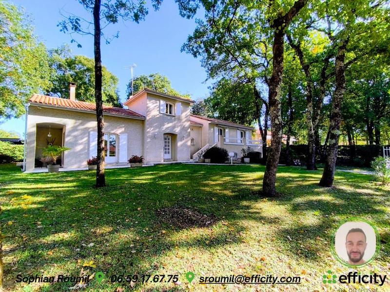 Maison - 151 m² - 6 pièces