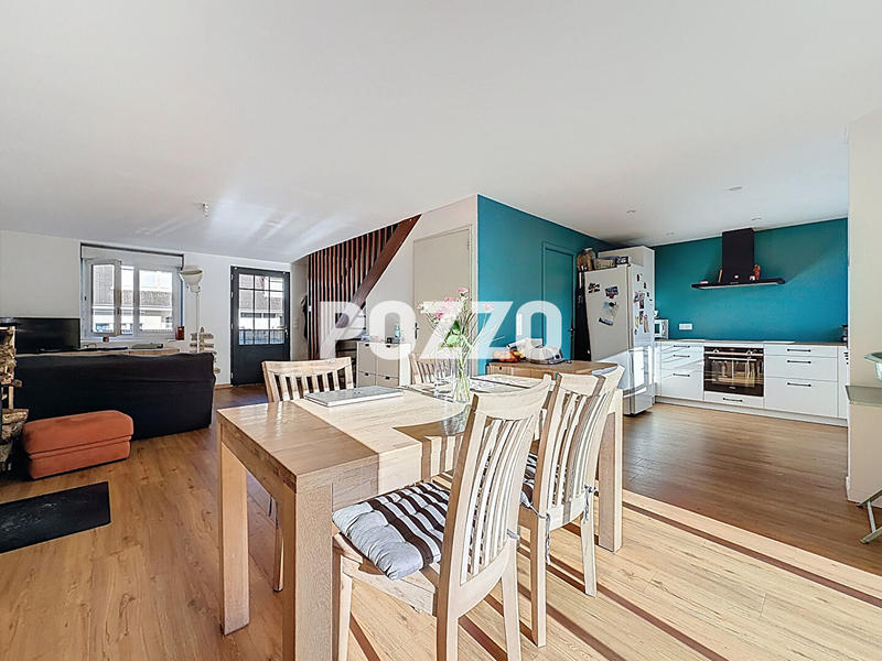 Maison - 89 m² - 6 pièces