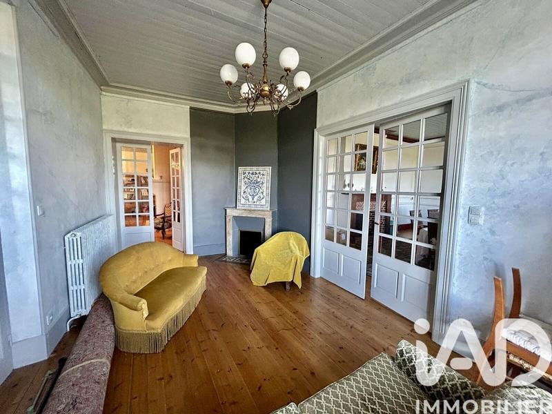 Maison - 502 m² - 13 pièces