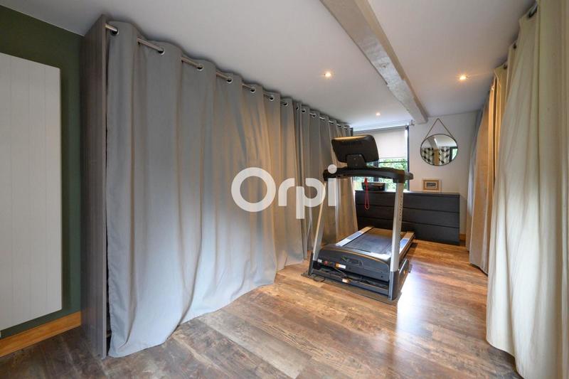 Maison - 215 m² - 6 pièces