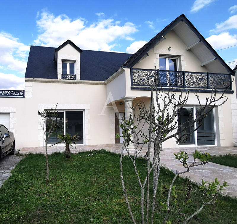 Maison - 158 m² - 6 pièces