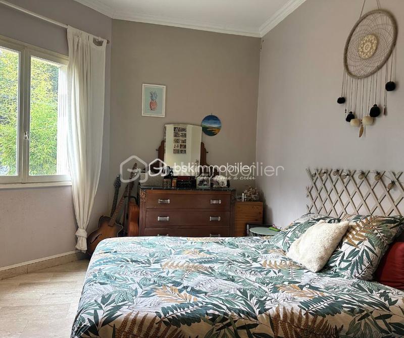 Appartement ancien - 112 m² - 4 pièces