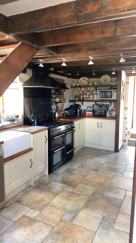 Maison - 352 m² - 12 pièces