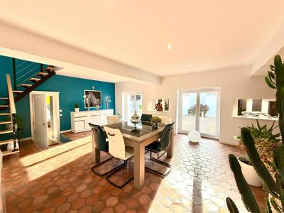Maison - 149 m² - 5 pièces