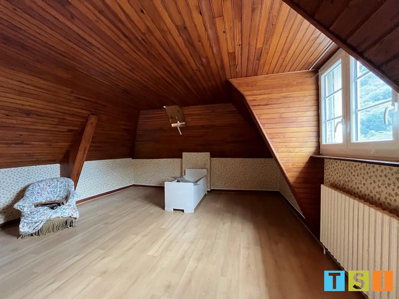 Maison - 200 m² - 7 pièces